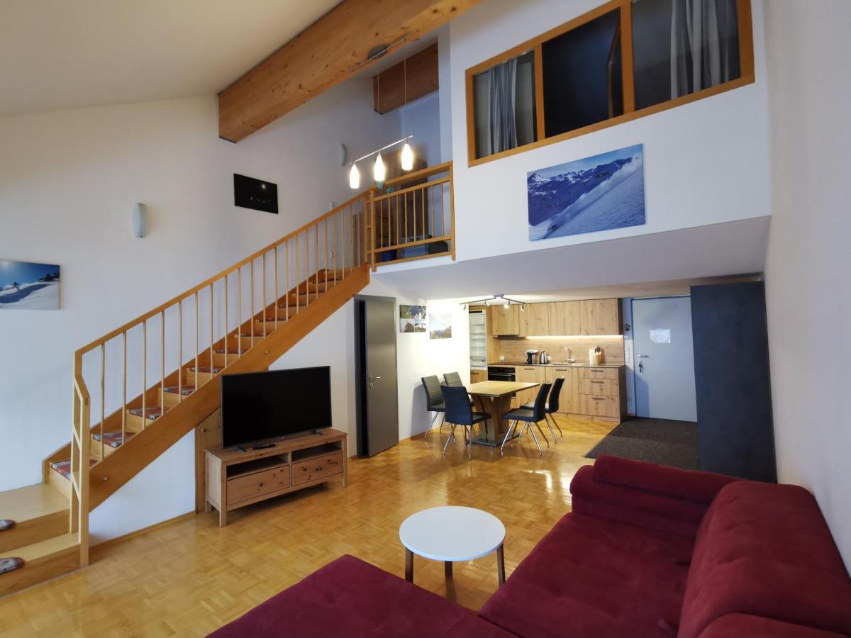 Apartment Bergfuehrer Warth  Luaran gambar